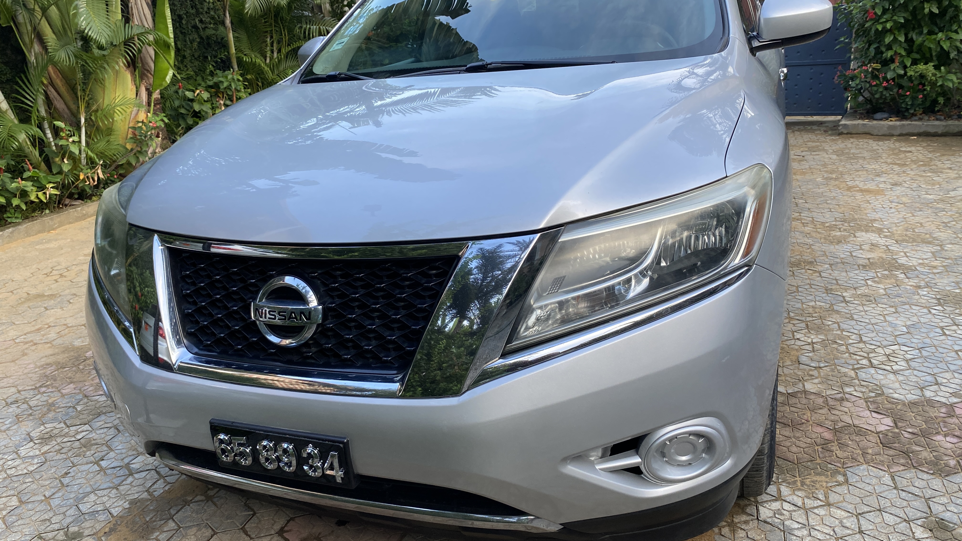 Nissan  Pathfinder 