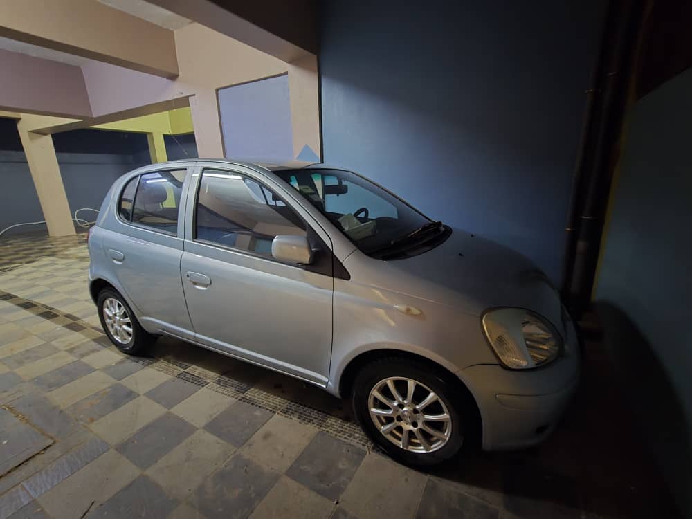 Toyota  Yaris